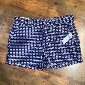 Khakis by Gap City 3 Inch Shorts Size 2 Brand New w/ Tags